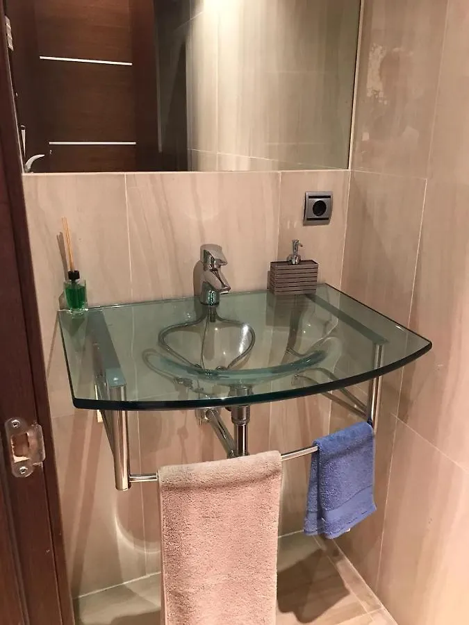 Waterfront Apartment エステポナ